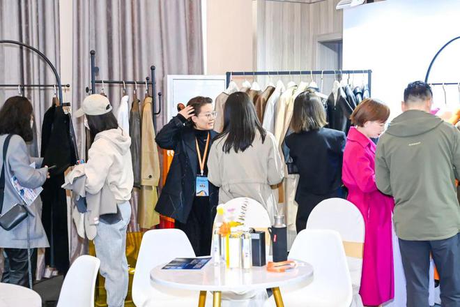 九游体育：2024中国服装好设计×海宁城市产业联盟设计对接会3月28日举办(图1)