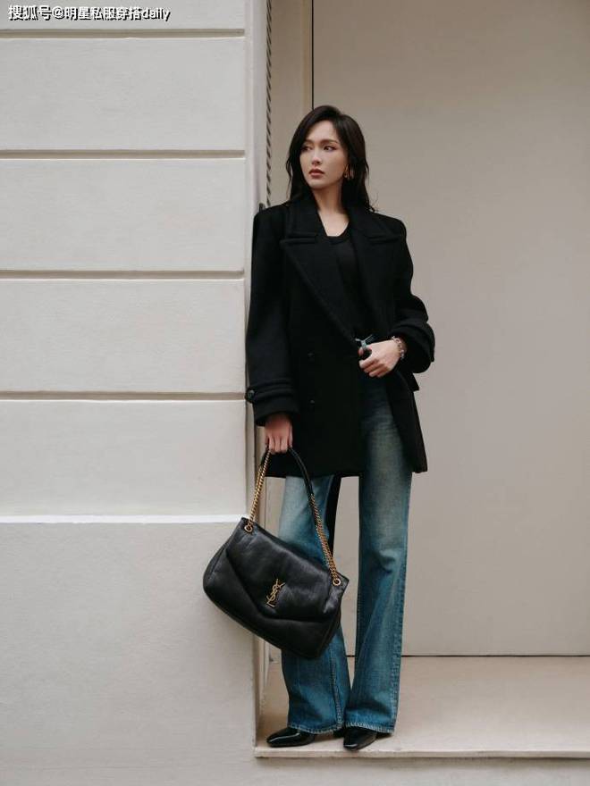 2024年早春西装穿搭看她们唐嫣这样穿超帅气！杨紫热巴时尚简约(图2)