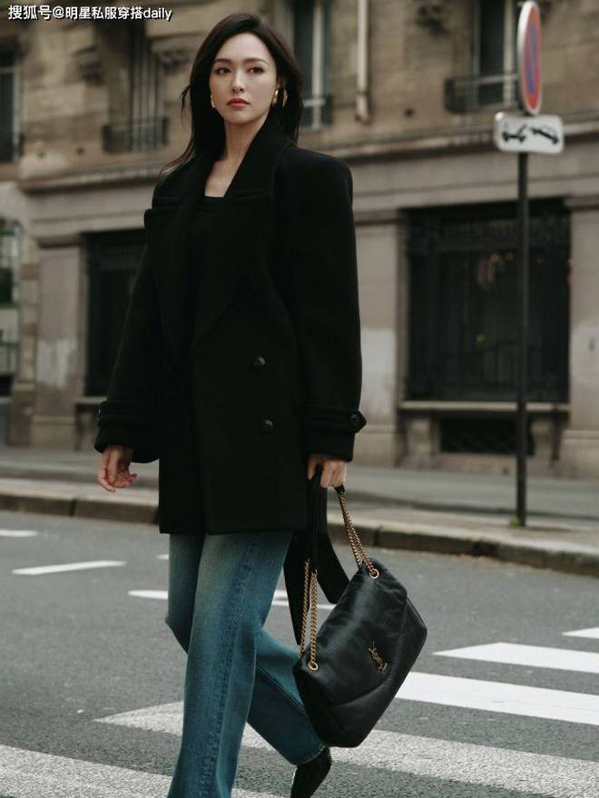 2024年早春西装穿搭看她们唐嫣这样穿超帅气！杨紫热巴时尚简约(图1)