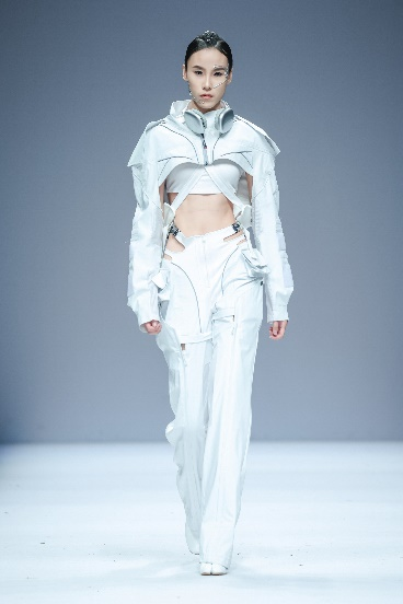 “海韵·未来”2024大连工业大学服装学院优秀毕业作品发布(图2)