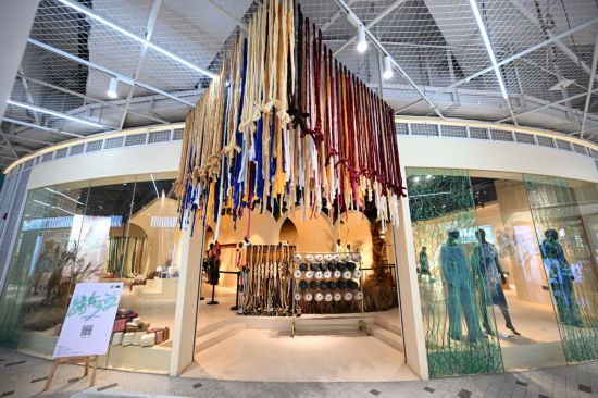 聚合时尚新势力深圳时装周2024秋冬系列启幕(图12)