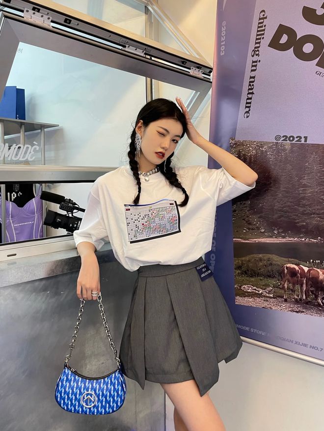 吊带+奶油裙短上衣+甜辣裙今夏最in穿搭太太太撩人了!(图7)