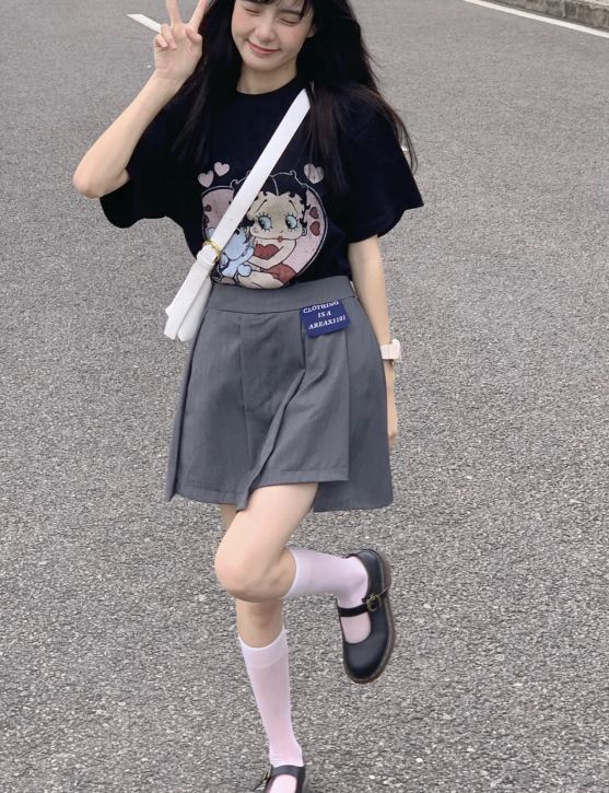 吊带+奶油裙短上衣+甜辣裙今夏最in穿搭太太太撩人了!(图9)