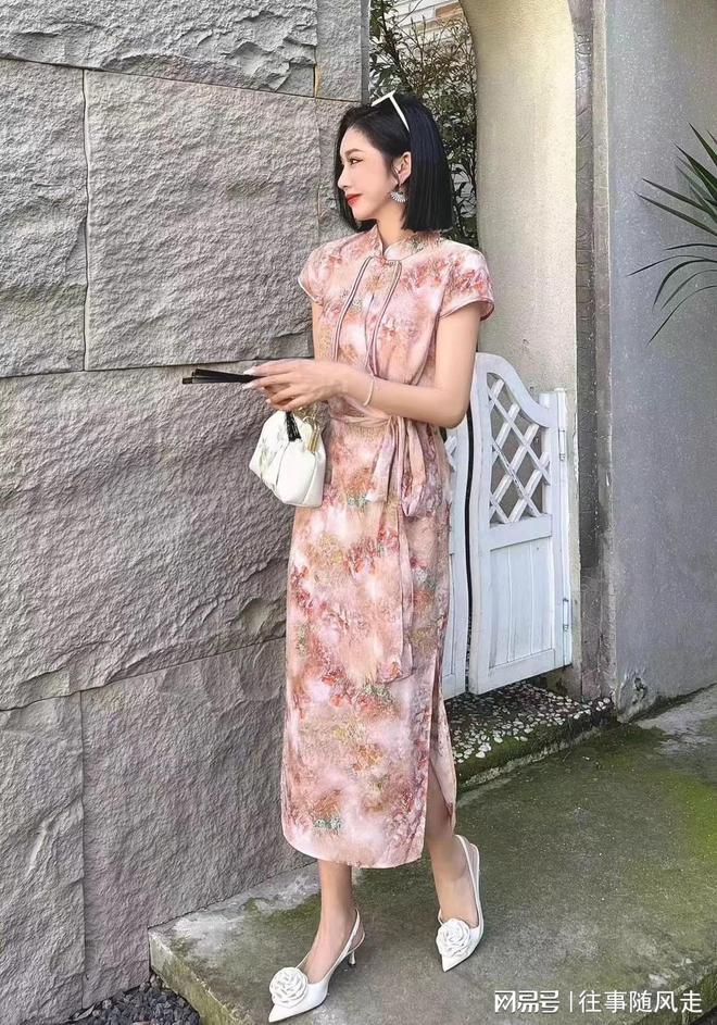 2024年女装实体店新风口分析：都苑国际服饰（广州）有限公司观点(图1)