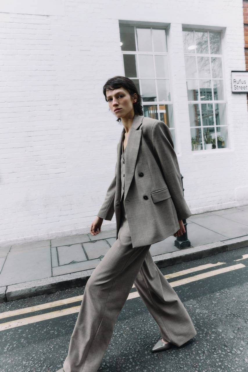 九游体育：MAXCo倾启全新2024秋冬系列(图1)