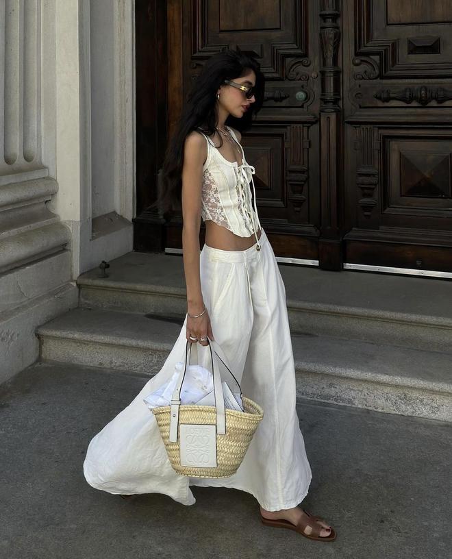 博主narrinatasha的OOTD色彩简约高级质感柔和舒适(图3)