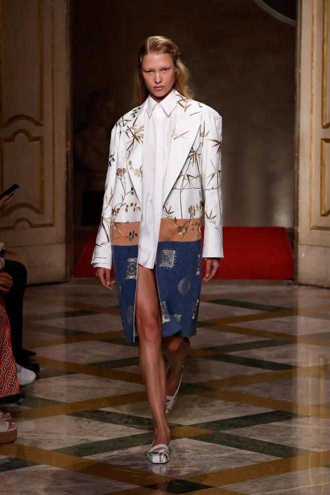 九游体育网站:HUI2024春夏系列清新活力光泽简约还有东方韵味(图1)