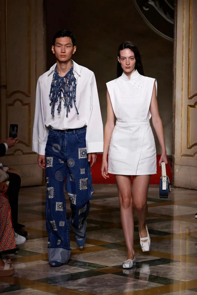 九游体育网站:HUI2024春夏系列清新活力光泽简约还有东方韵味(图3)