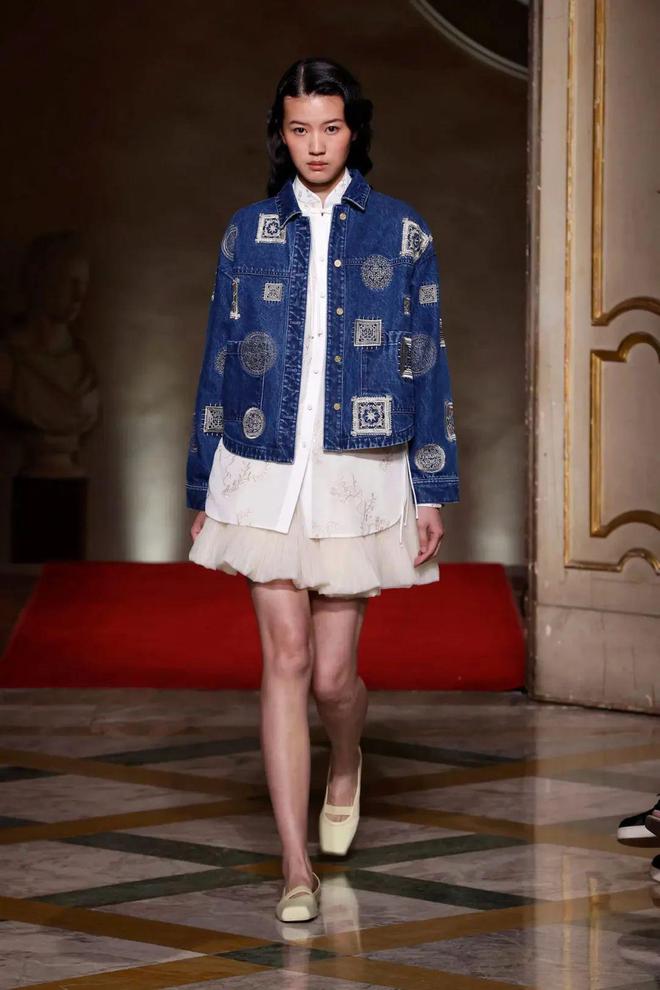 九游体育网站:HUI2024春夏系列清新活力光泽简约还有东方韵味(图6)