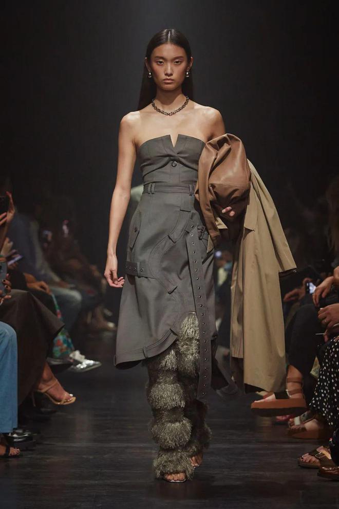 Rokh2024春夏系列打结和镂空细节(图5)