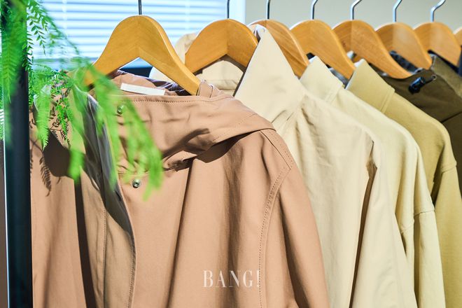 九游体育网站：还得是优衣库！抢先看2024秋冬系列新品感受优雅不过时的魅力！(图8)