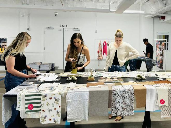 九游体育网站：2024中国纺织品服装贸易展览会（洛杉矶）启幕(图1)