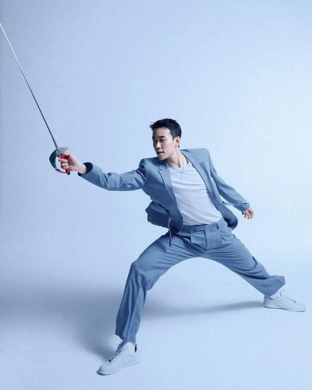 九游体育：2024巴黎奥运：各国制服设计大比拼谁是王者？(图2)