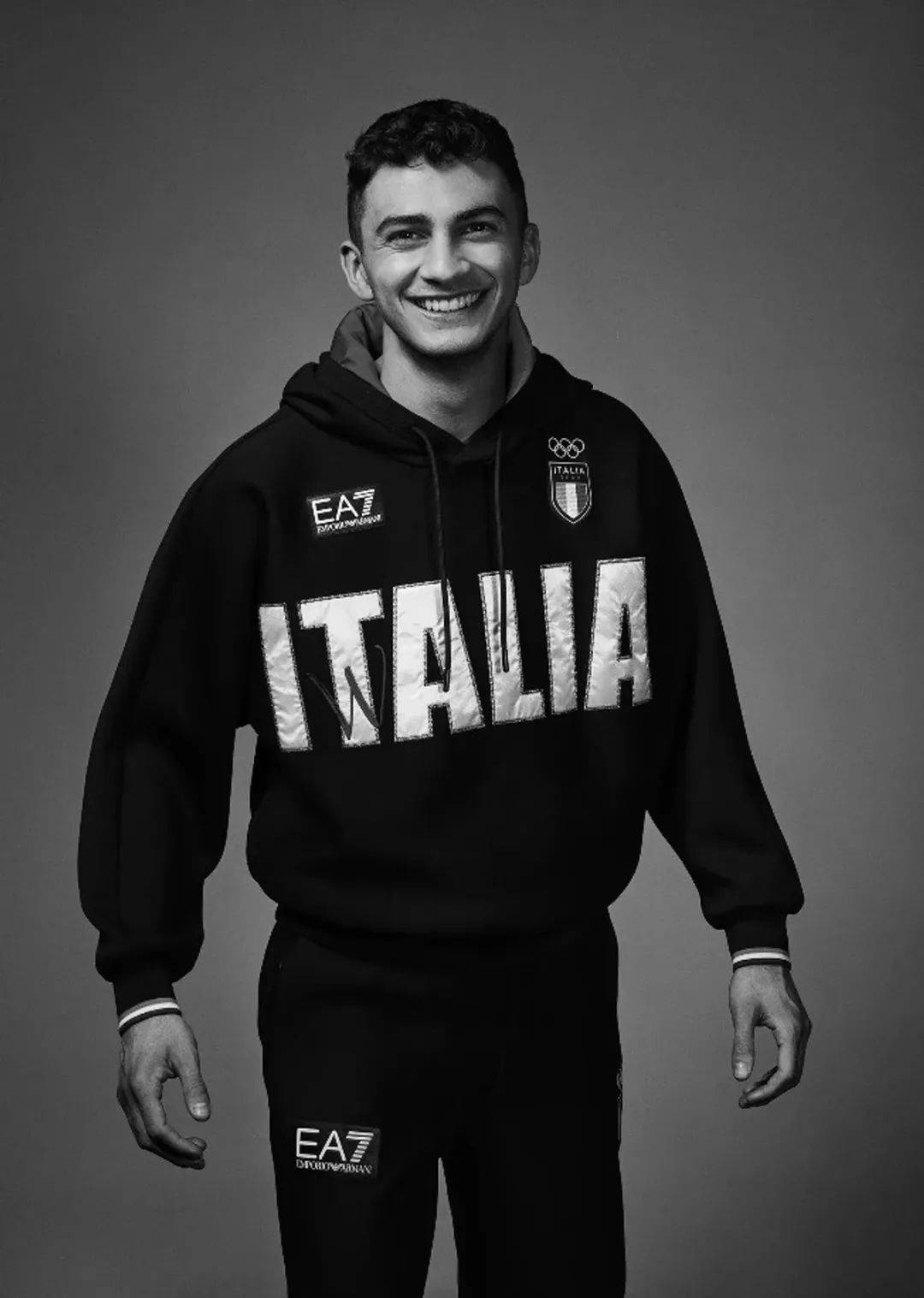 九游体育：2024巴黎奥运：各国制服设计大比拼谁是王者？(图6)