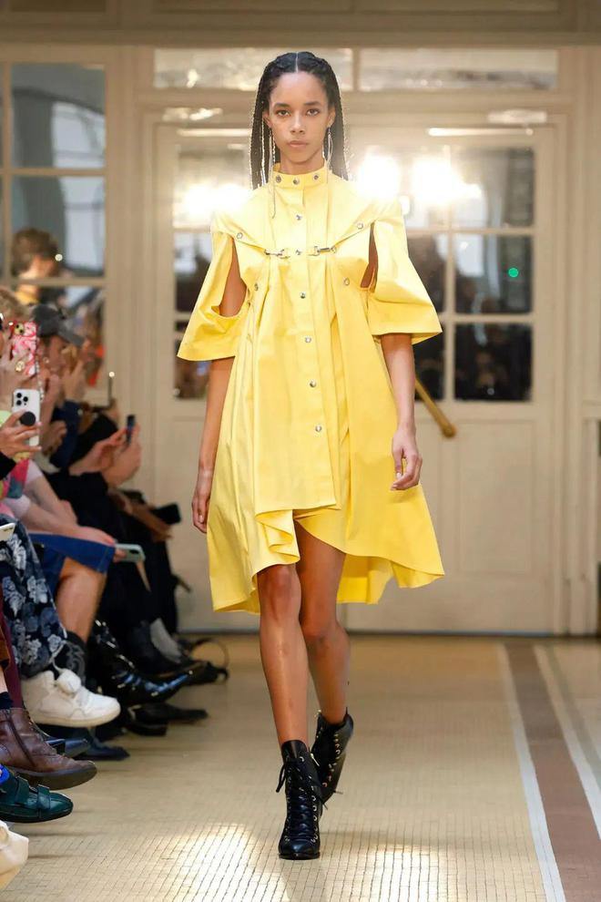 Victoria_Tomas2024春夏系列日常时尚(图19)