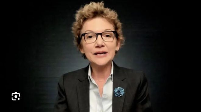 九游体育：女生穿西装怎么配口袋巾不咋眼？从旧金山联储主席的口袋巾说起(图14)