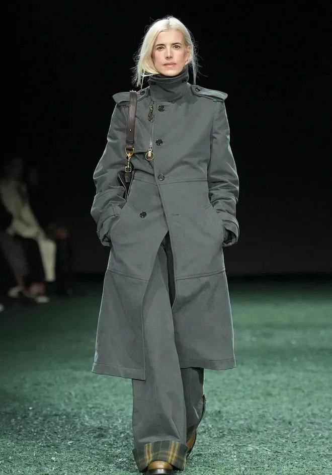 Burberry2024秋冬系列洒脱酷飒(图2)
