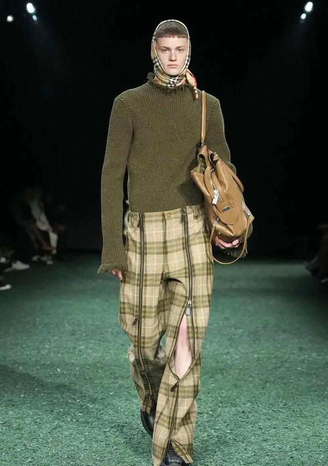 Burberry2024秋冬系列洒脱酷飒(图17)