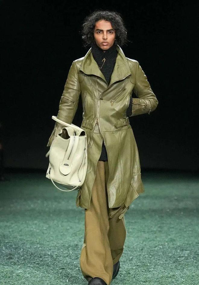 Burberry2024秋冬系列洒脱酷飒(图16)