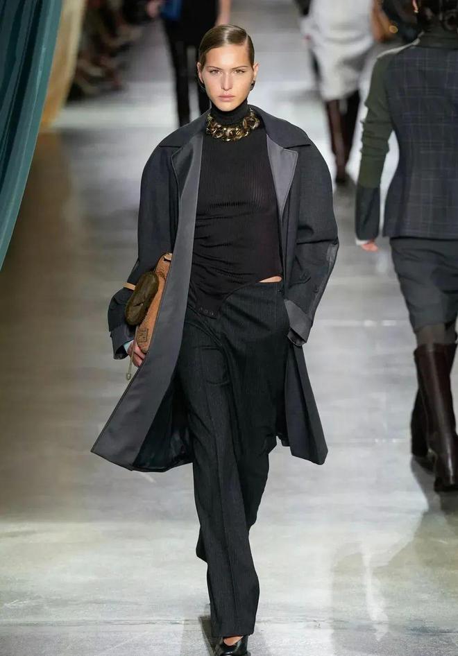 Fendi2024秋冬系列自然都市设计(图9)