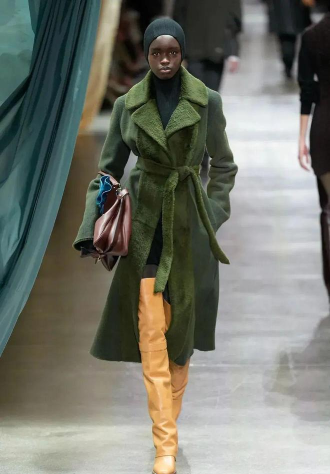 Fendi2024秋冬系列自然都市设计(图14)