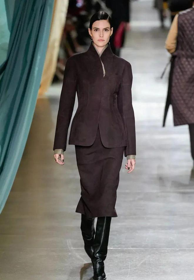 Fendi2024秋冬系列自然都市设计(图36)