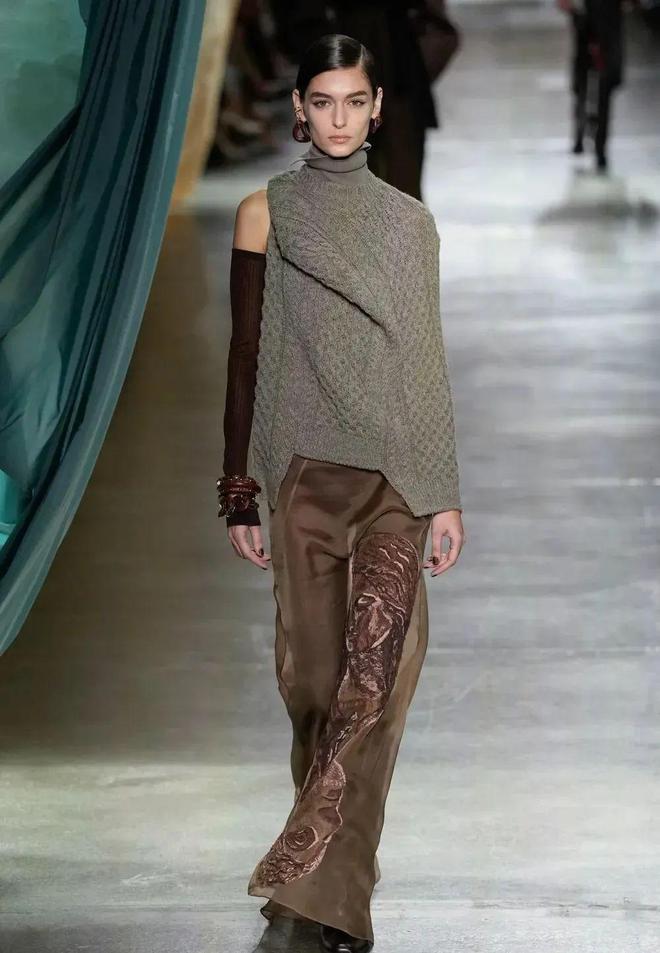 Fendi2024秋冬系列自然都市设计(图46)