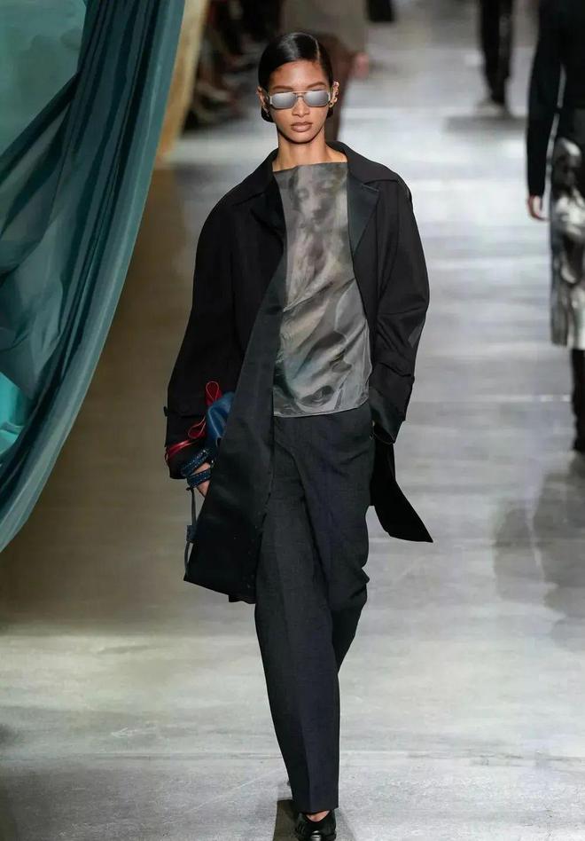 Fendi2024秋冬系列自然都市设计(图47)