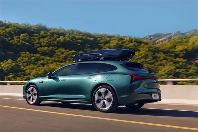 个性独特价格亲民西装暴徒哪吒S猎装版开始种草年轻人!(图4)