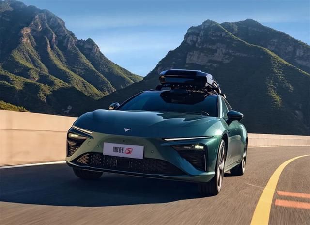 个性独特价格亲民西装暴徒哪吒S猎装版开始种草年轻人!(图2)