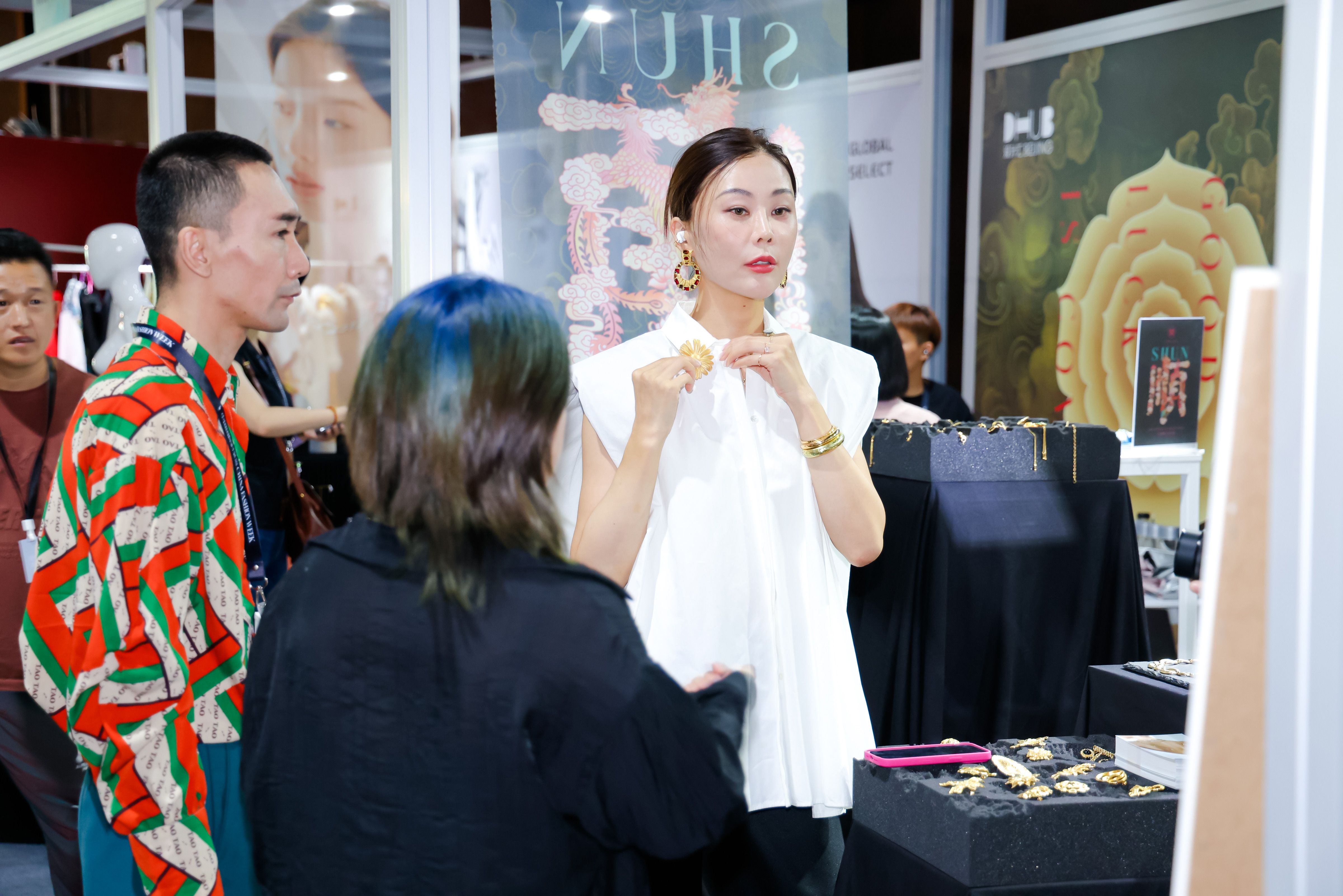 SS25DHUB设计汇启幕：迈入下一个「盛」放十年(图1)