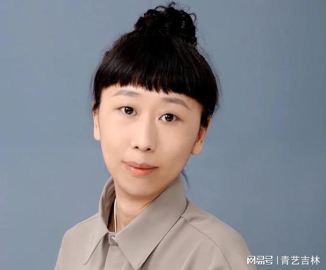 省十佳服装设计师张晋携最新力作亮相大连时装周(图1)