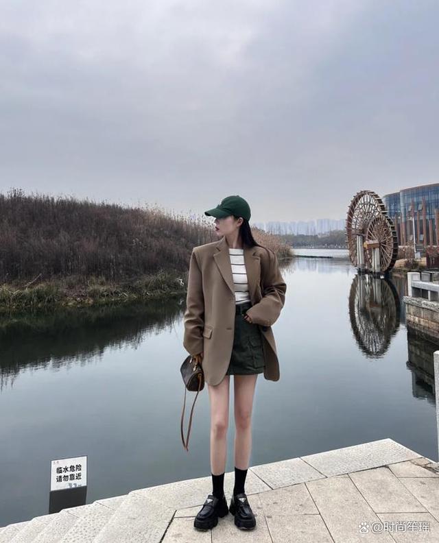 秋日西装新风尚选对鞋履时髦感瞬间升级！(图11)