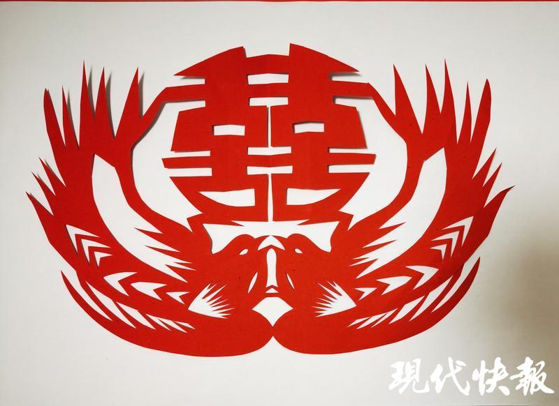 徐州姑娘着剪纸服装走秀江苏非遗获网友点赞(图6)