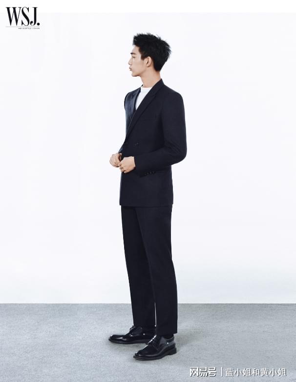 迪奥经典西服精裁魅力(图1)