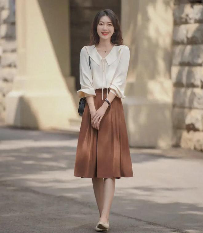 2024年最时髦穿搭高级知性有气质美到骨子里!(图1)