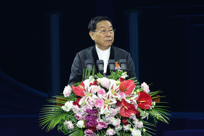 江西服装学院2024国际时尚艺术节开幕(图1)