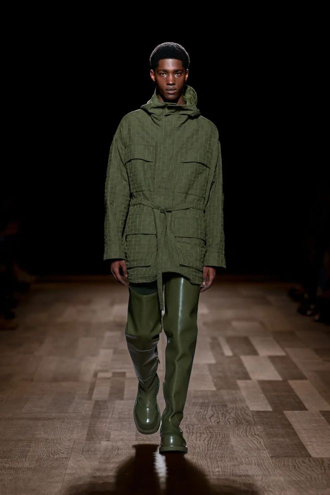 FERRAGAMO2024秋冬系列柔美沉稳(图37)