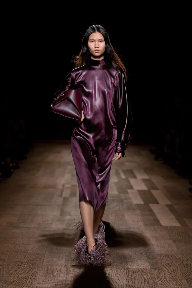 FERRAGAMO2024秋冬系列柔美沉稳(图40)