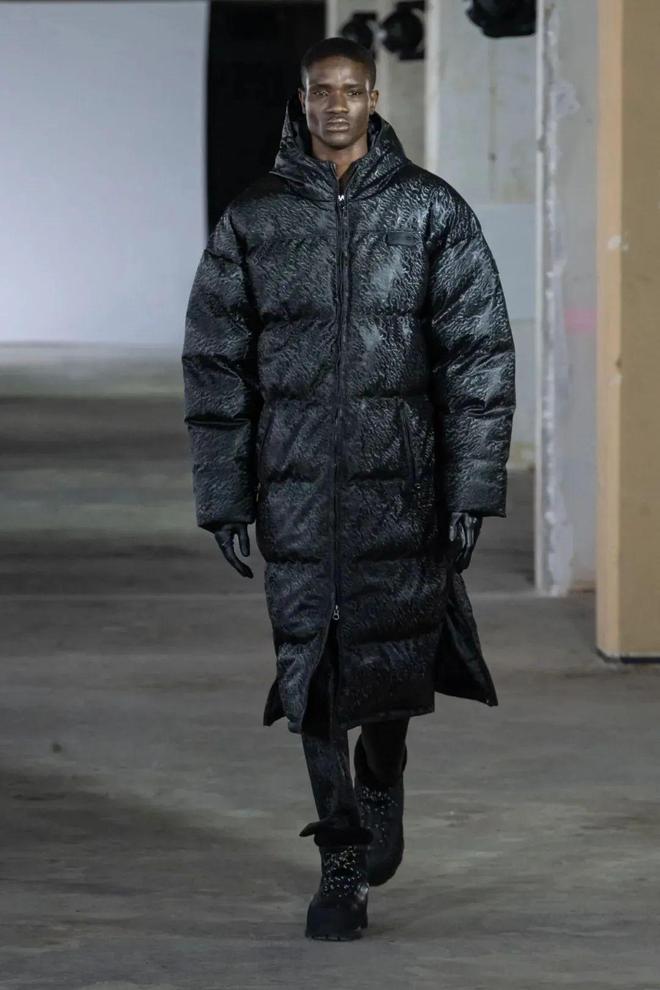 Avellano2024秋冬系列光泽乳胶的时尚(图23)