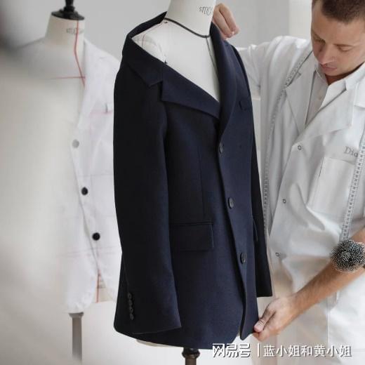 九游体育网站：典雅诗意迪奥2024秋冬高定的极致诠释(图2)