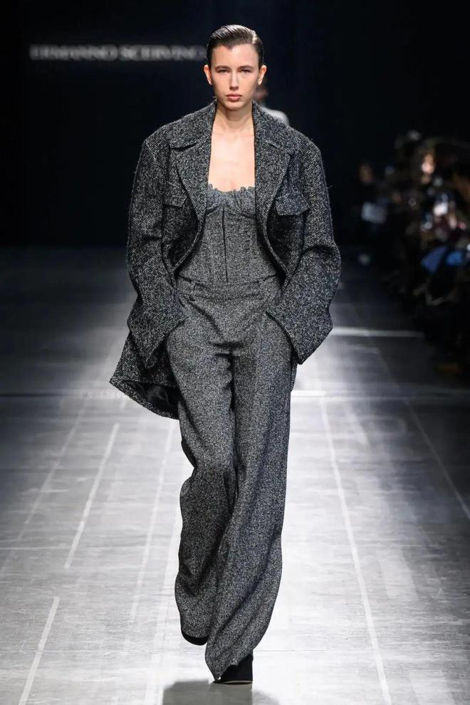 ErmannoScervino2024秋冬系列纹理灰色的调优雅(图4)
