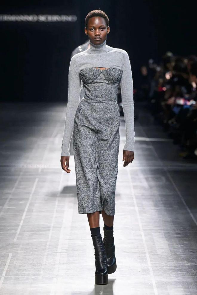 ErmannoScervino2024秋冬系列纹理灰色的调优雅(图8)