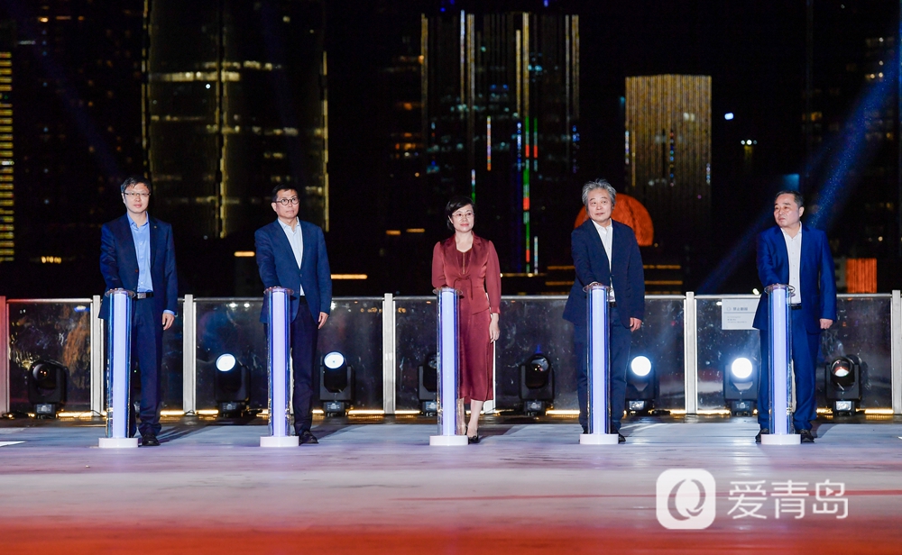 时尚点亮浮山湾！2024中国（青岛）国际时装周隆重开幕！(图2)
