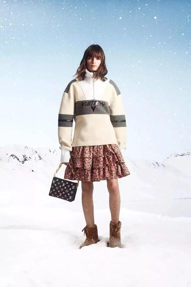 九游体育网站:202425秋冬雪场时尚高奢品牌正在引领新趋势?(图21)