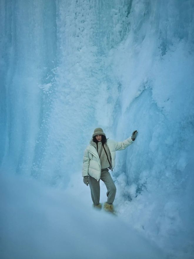 九游体育网站:202425秋冬雪场时尚高奢品牌正在引领新趋势?(图28)