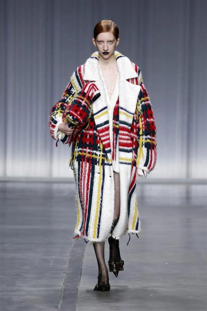 Iceberg2024秋冬系列宽松舒适的线条(图7)