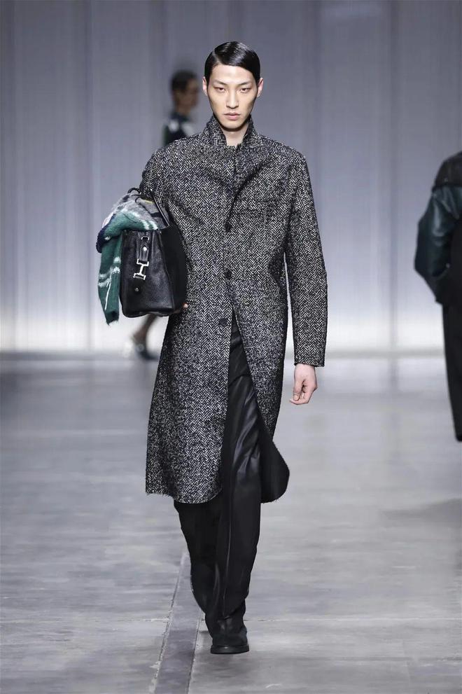 Iceberg2024秋冬系列宽松舒适的线条(图18)