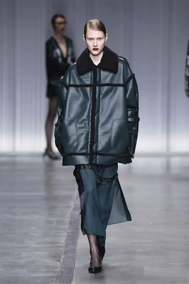 Iceberg2024秋冬系列宽松舒适的线条(图12)