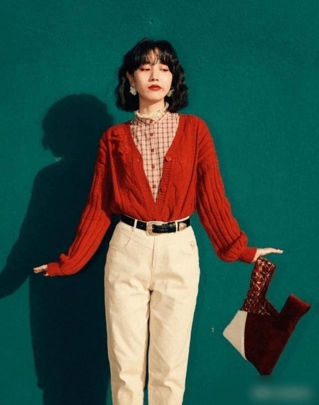 比西装舒适、比风衣百搭今年秋天“奶奶衫”为什么又火了？(图5)